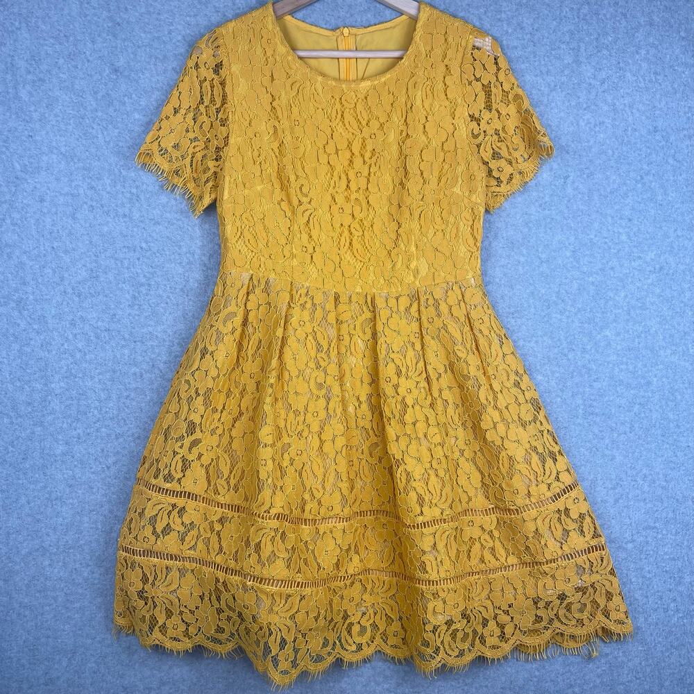 L4004 Unbranded Short Sleeve Flare Lace dress Size Large